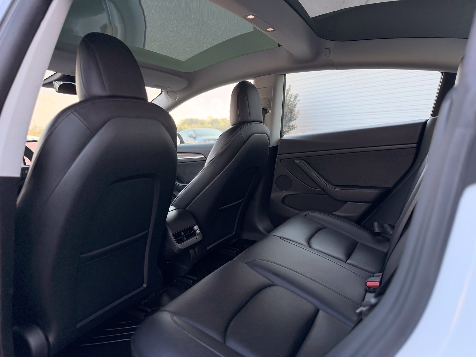Used 2022 Tesla Model 3 Performance AWD/4WD image 18