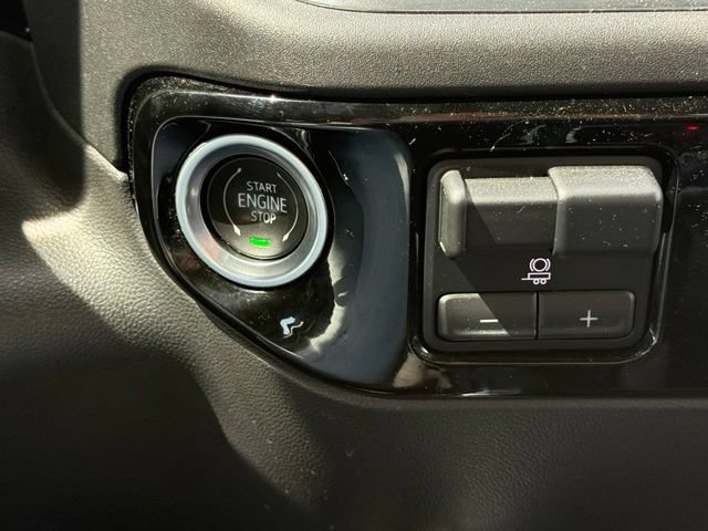 Used 2023 Chevrolet Silverado 1500 LT Trail Boss w/ Convenience Package II AWD/4WD image 21