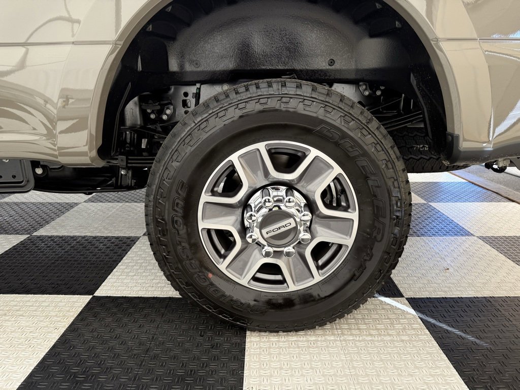 New 2026 Ford F350 4x4 Crew Cab Super Duty image 11