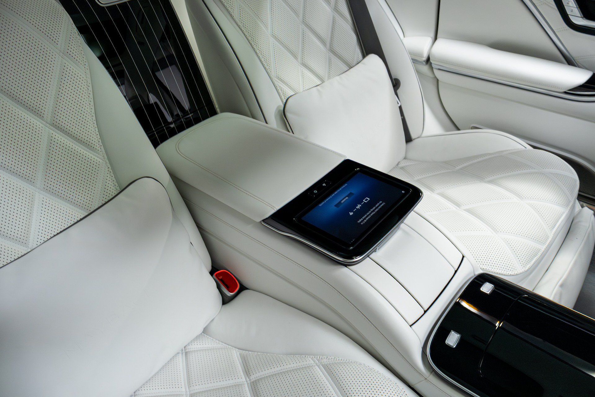 Used 2023 Mercedes-Benz Maybach S 680 4MATIC image 32