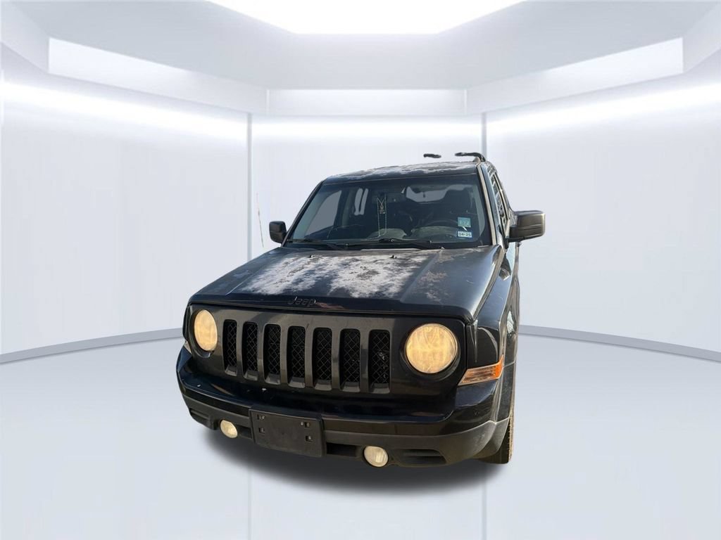 Used 2014 Jeep Patriot Sport w/ Power Value Group FWD image 2