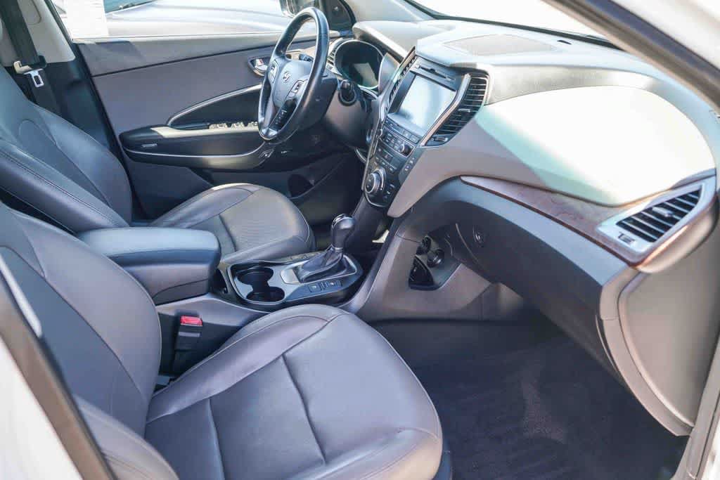 Used 2018 Hyundai Santa Fe Sport w/ Cargo Package AWD/4WD image 15