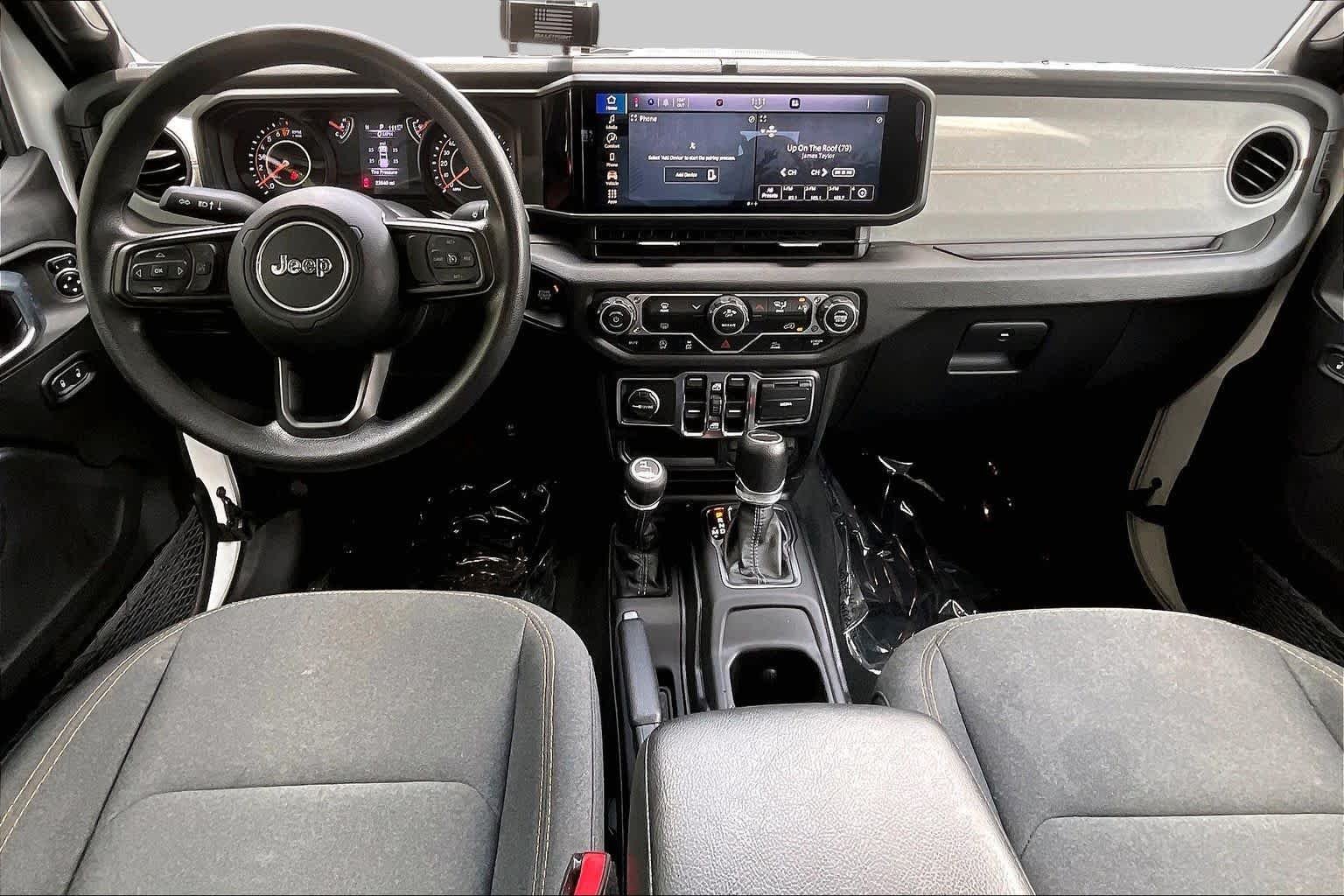 Used 2024 Jeep Gladiator Sport AWD/4WD image 15