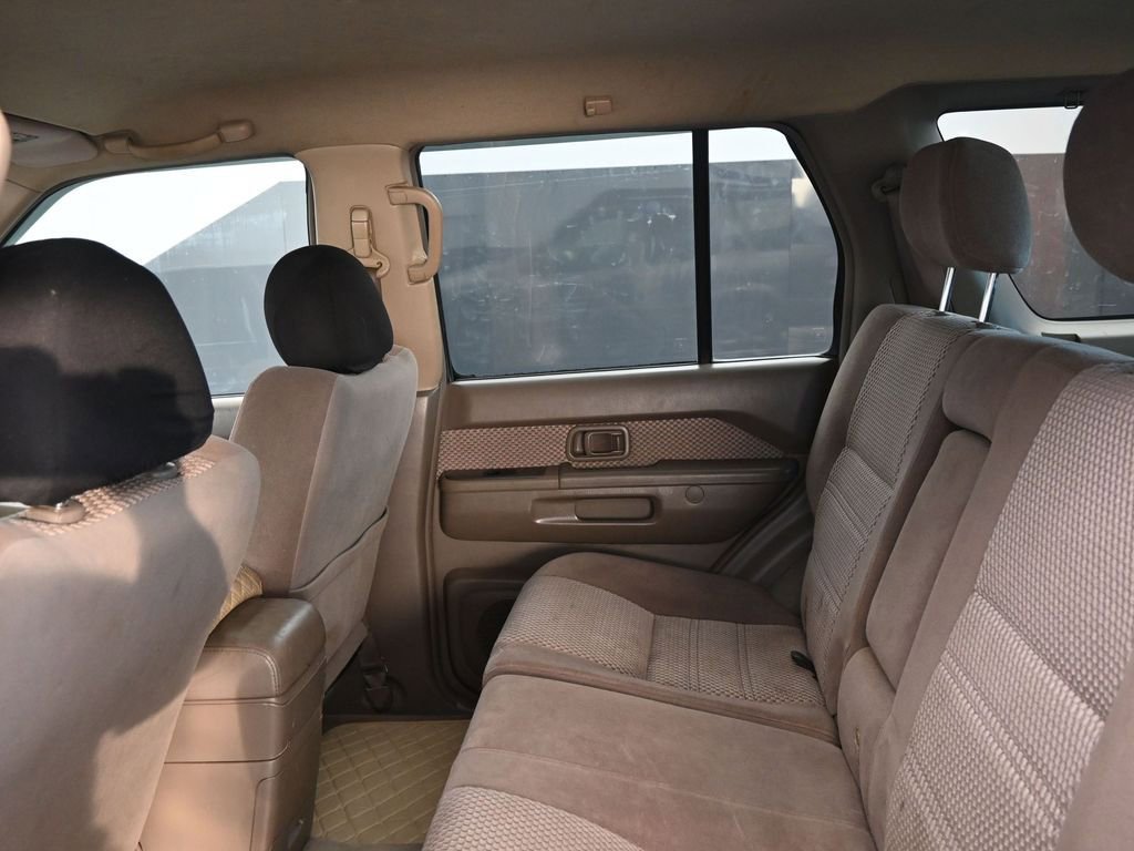 Used 2004 Nissan Pathfinder SE w/ (POP) SE Popular Pkg image 17