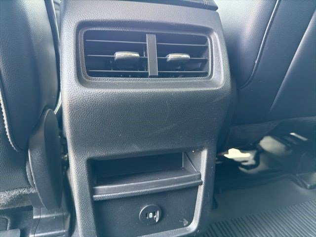 Used 2024 Ford Edge SEL image 22