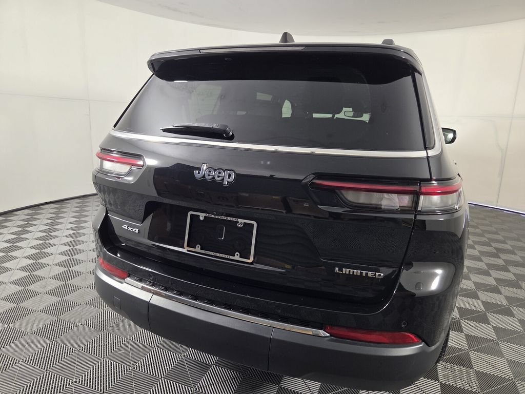 Used 2023 Jeep Grand Cherokee L Limited w/ Trailer Tow Group (B) AWD/4WD image 6