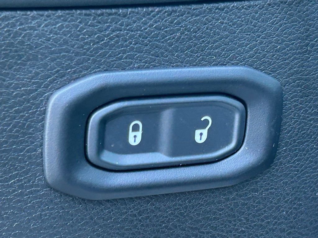 Used 2022 Jeep Wrangler Unlimited Sport image 55