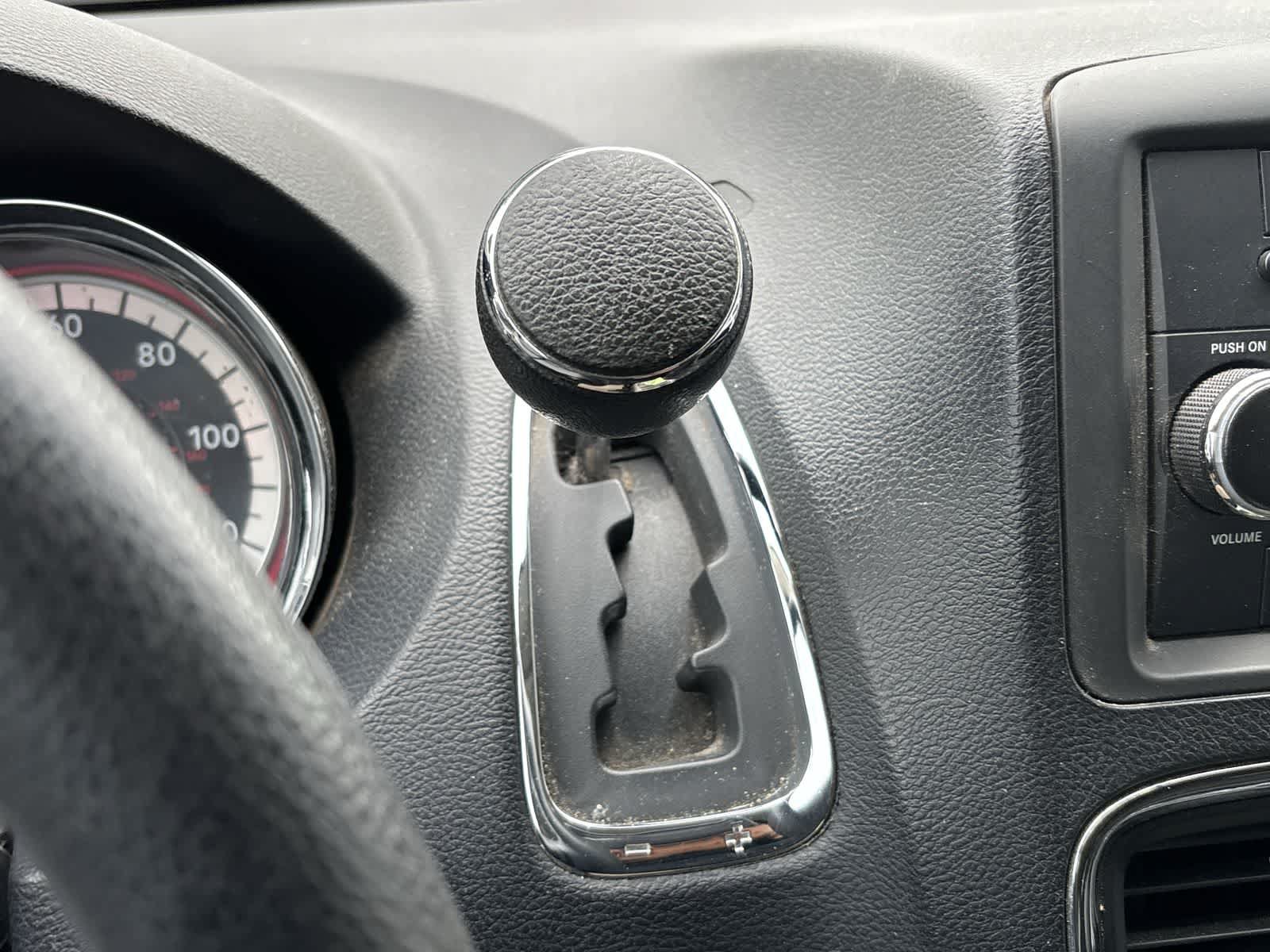 Used 2014 Dodge Grand Caravan SXT FWD image 19