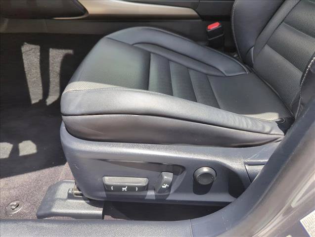 Used 2017 Lexus IS 200t F Sport w/ F Sport Package RWD image 14