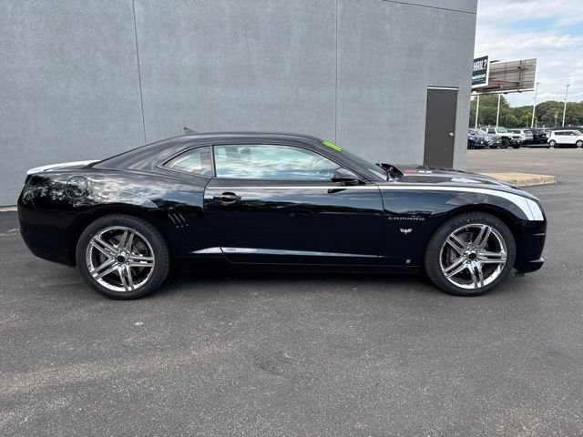 Used 2010 Chevrolet Camaro SS w/ RS Package RWD image 13