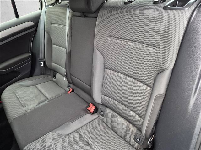 Used 2016 Volkswagen Golf S FWD image 19