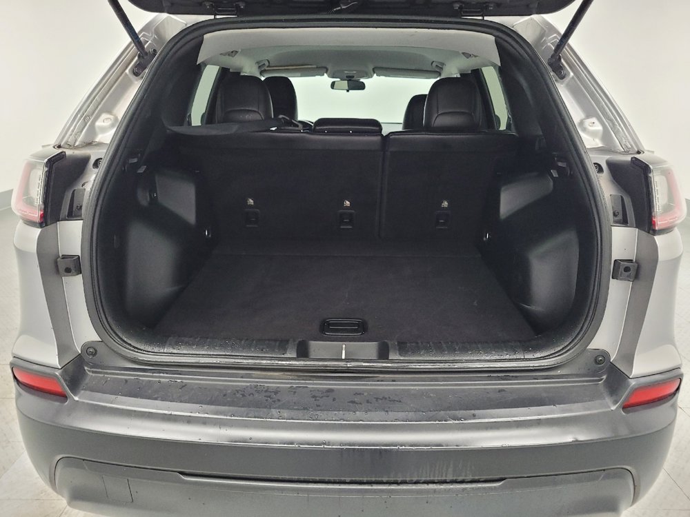 Used 2019 Jeep Cherokee Latitude Plus image 29