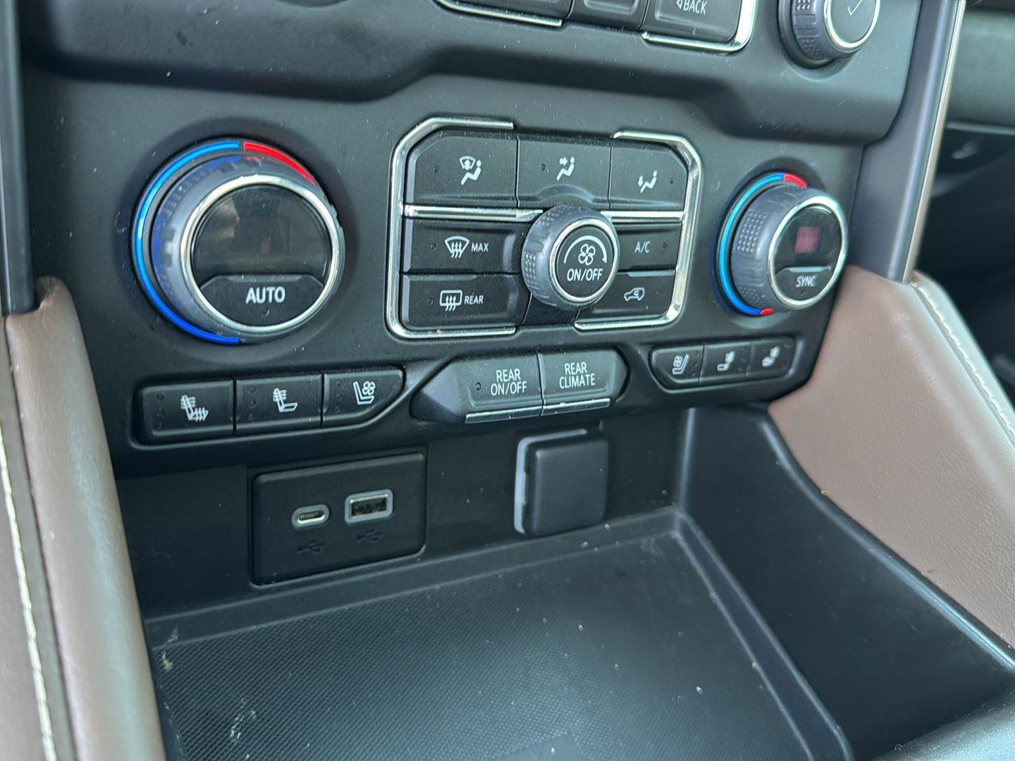 Used 2023 Chevrolet Tahoe High Country image 24