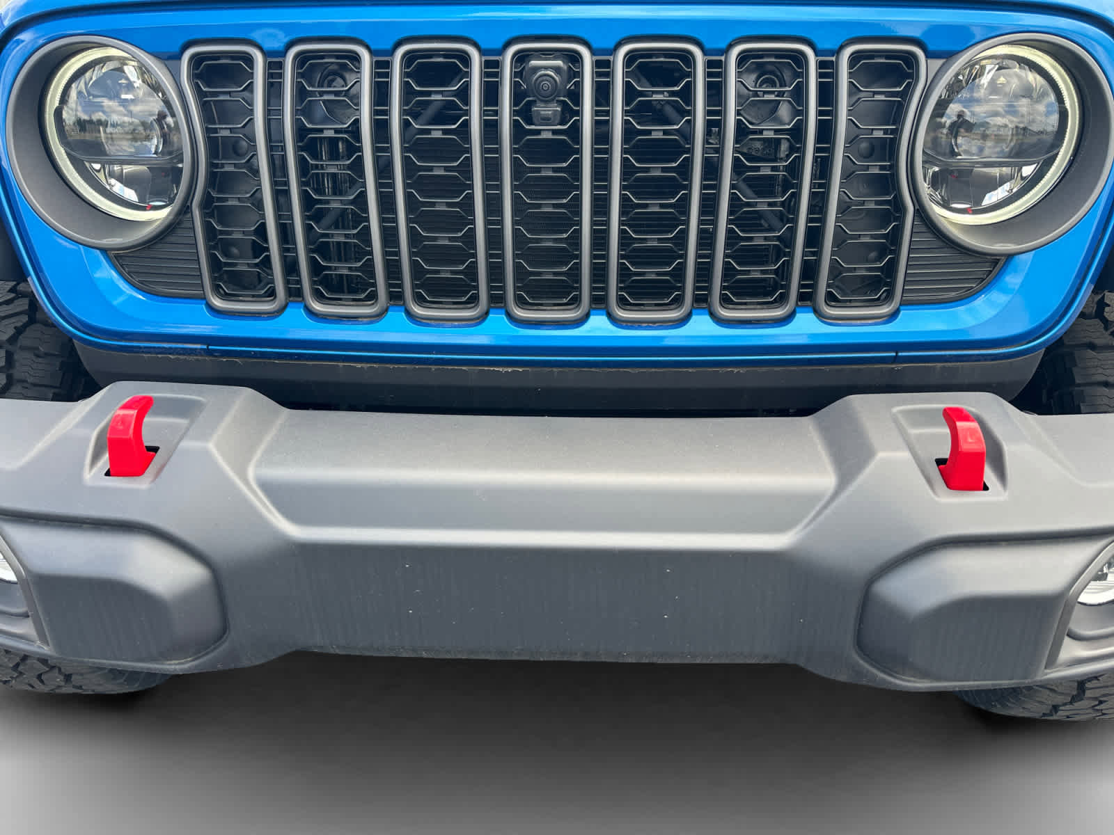 New 2025 Jeep Gladiator Rubicon w/ Safety Group AWD/4WD image 24