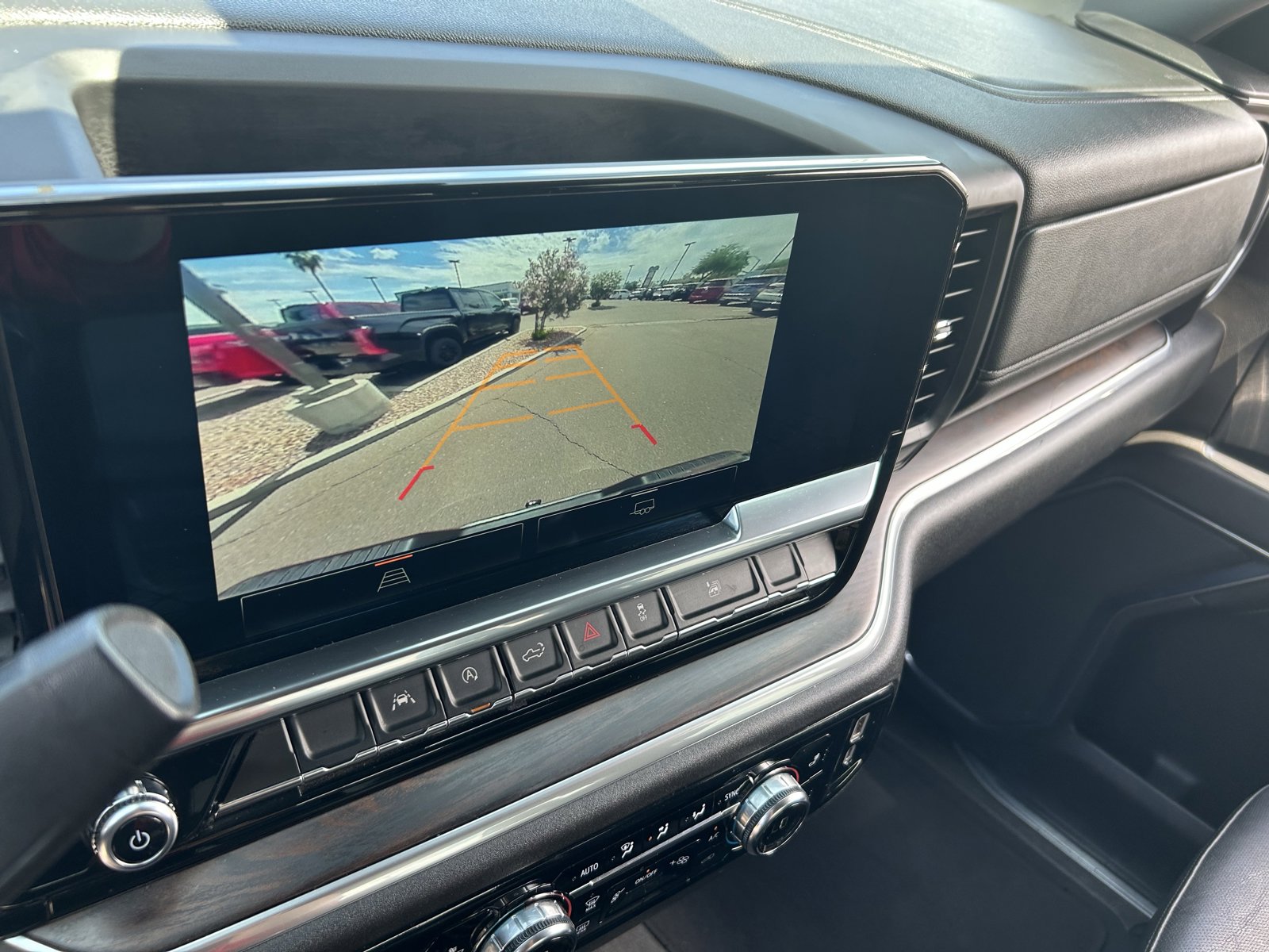 Certified 2024 GMC Sierra 1500 SLT image 28