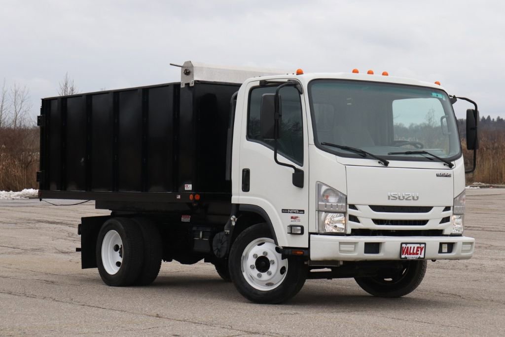 Used 2020 Isuzu NPR image 2