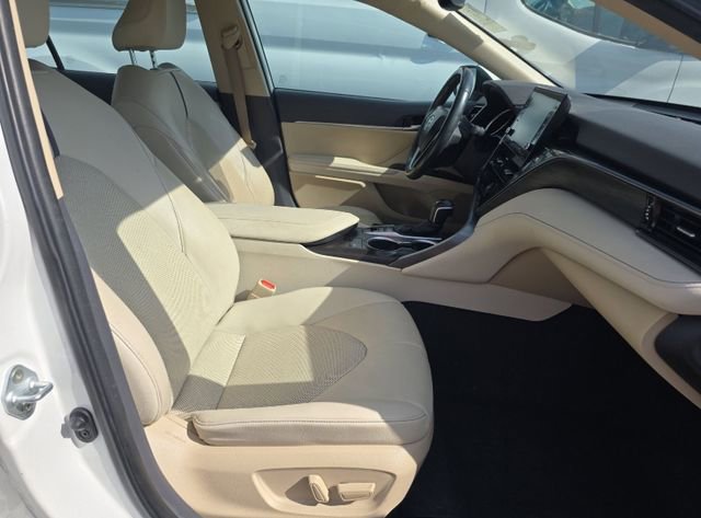 Used 2022 Toyota Camry XLE image 5