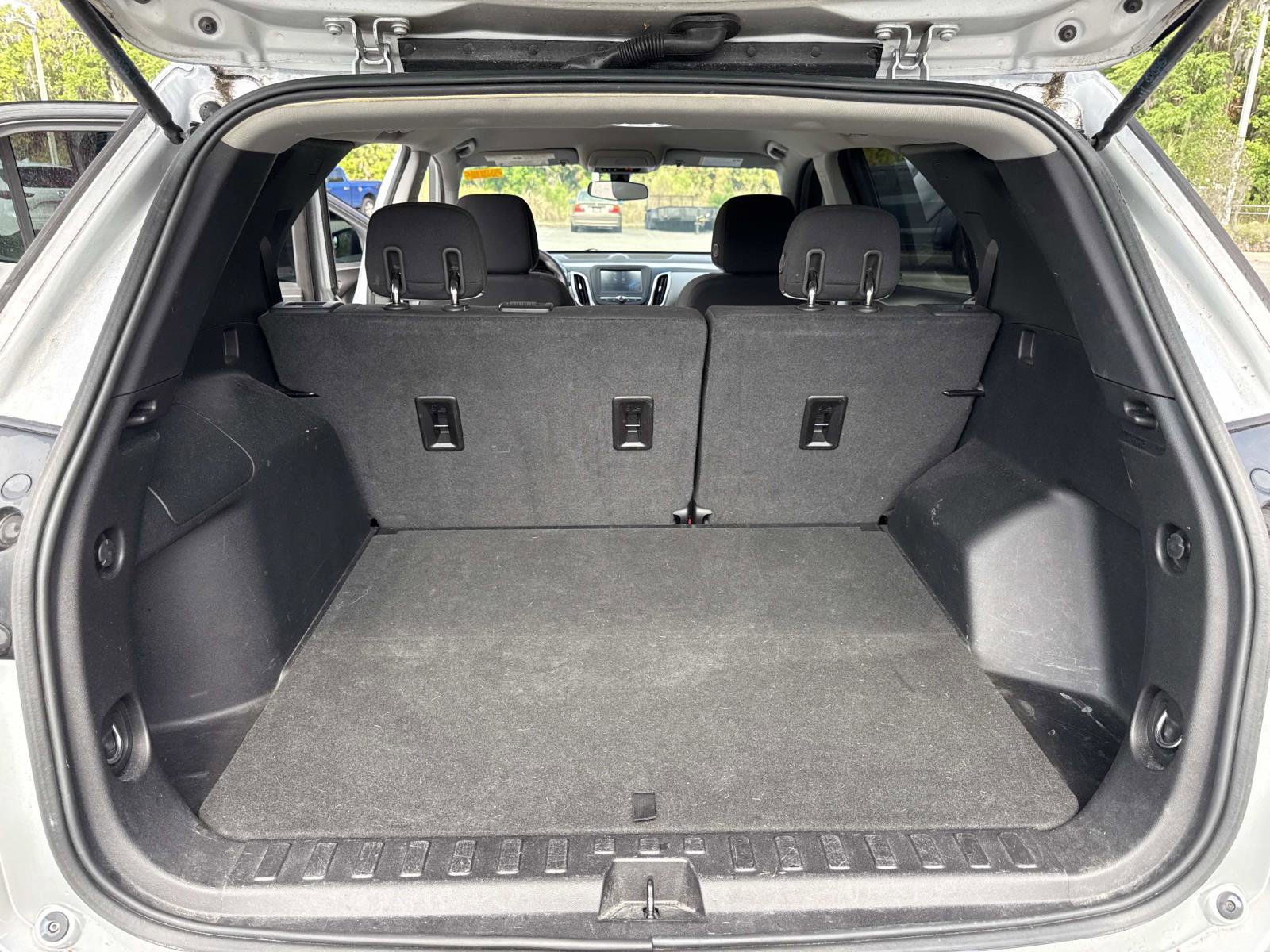 Used 2018 Chevrolet Equinox LS image 31