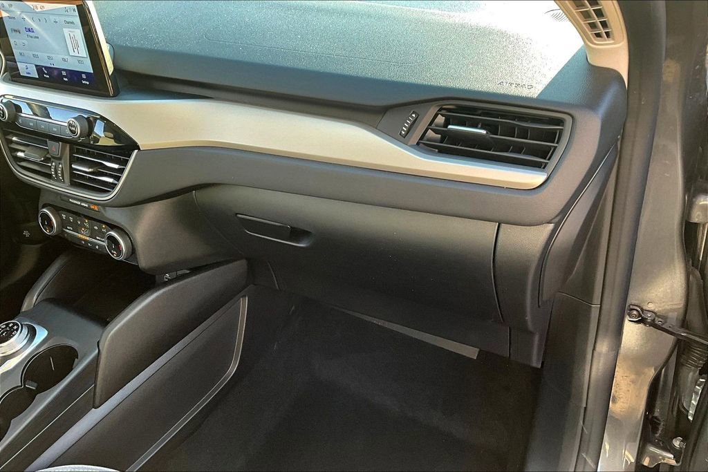 Used 2022 Ford Escape SE w/ Convenience Package image 24