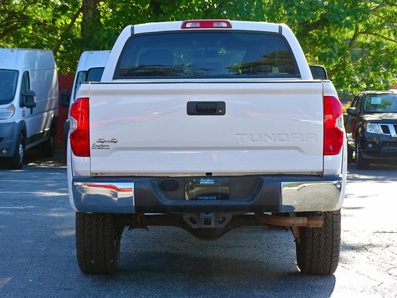 Used 2014 Toyota Tundra SR5 w/ SR5 Upgrade Package AWD/4WD image 15