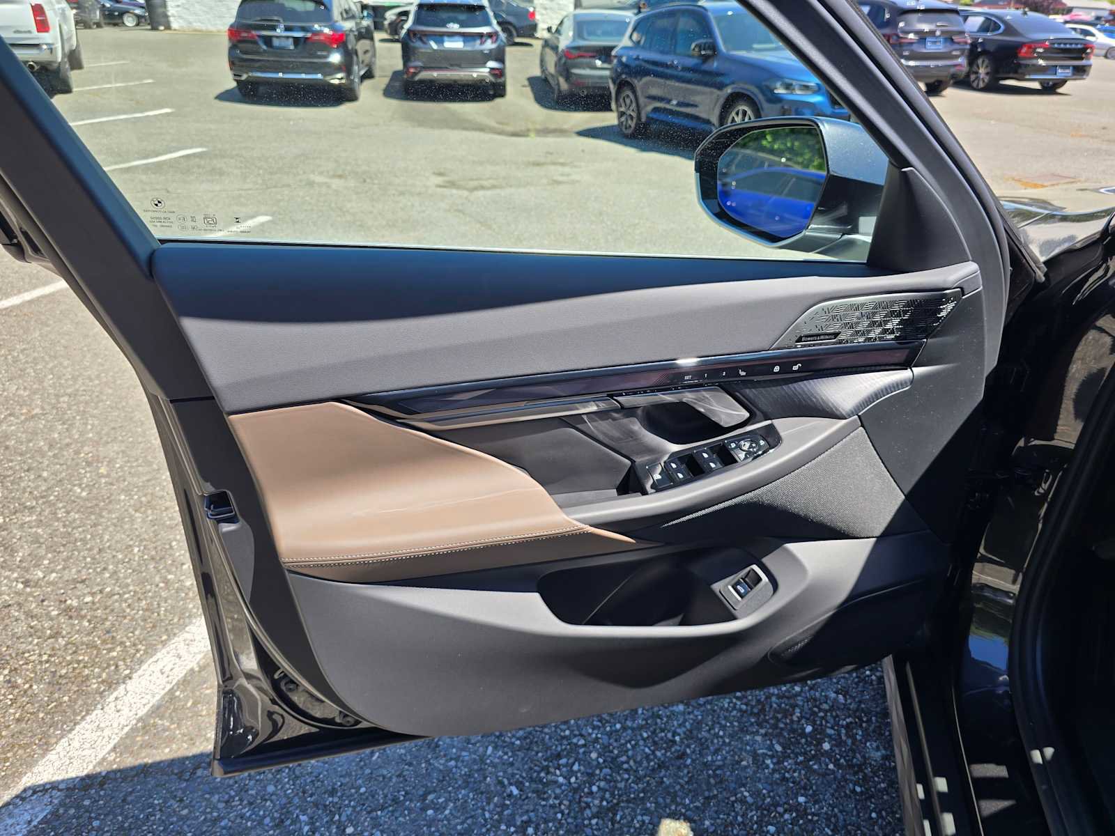 Used 2026 BMW i5 eDrive40 AWD/4WD image 21