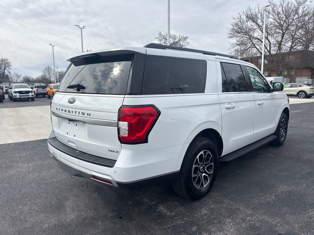 Used 2024 Ford Expedition Max XLT AWD/4WD image 8