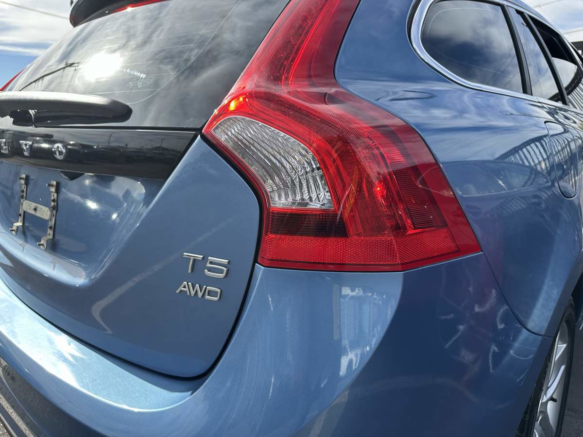 Used 2015 Volvo V60 T5 Premier Plus image 56