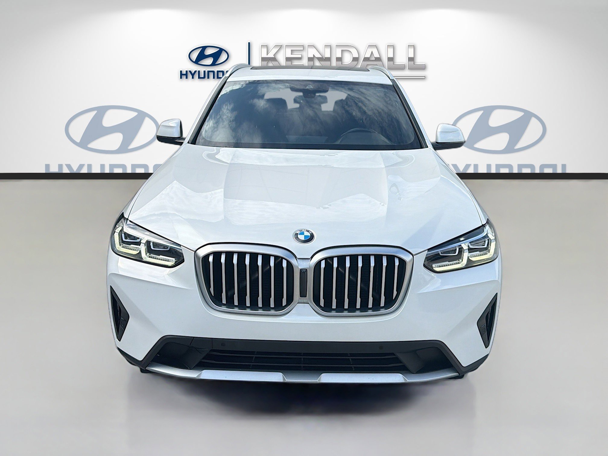 Used 2024 BMW X3 sDrive30i w/ Convenience Package RWD image 2