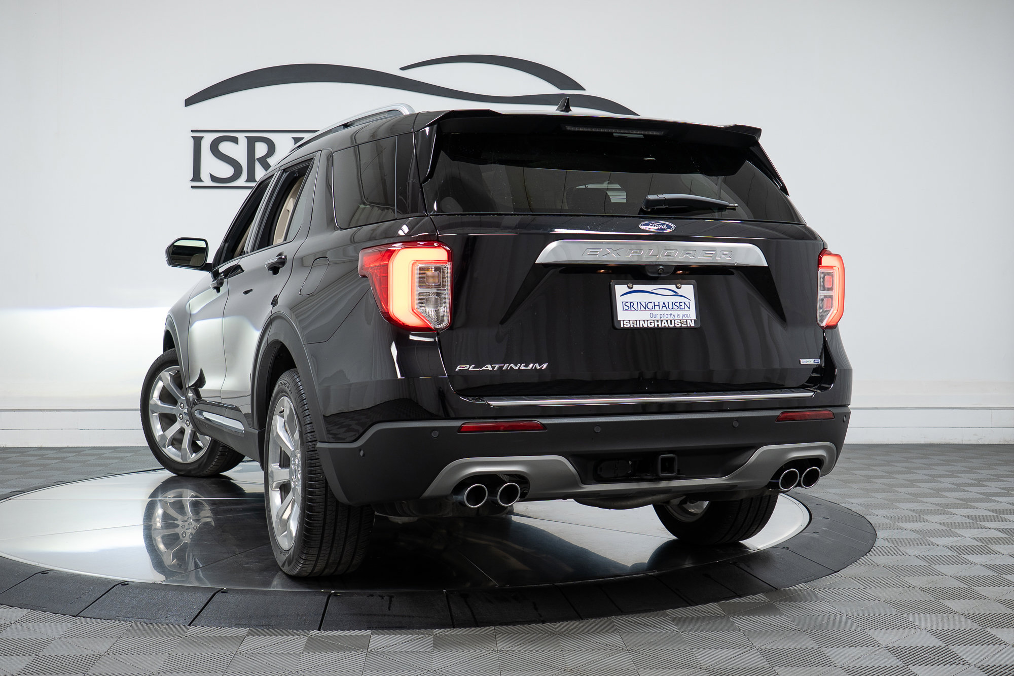 Used 2020 Ford Explorer Platinum w/ Premium Technology Package AWD/4WD image 29