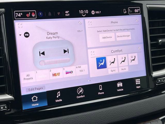 Used 2025 Chrysler Pacifica Select image 23