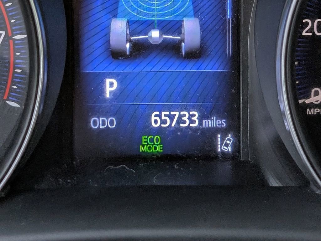 Used 2018 Toyota C-HR XLE image 33