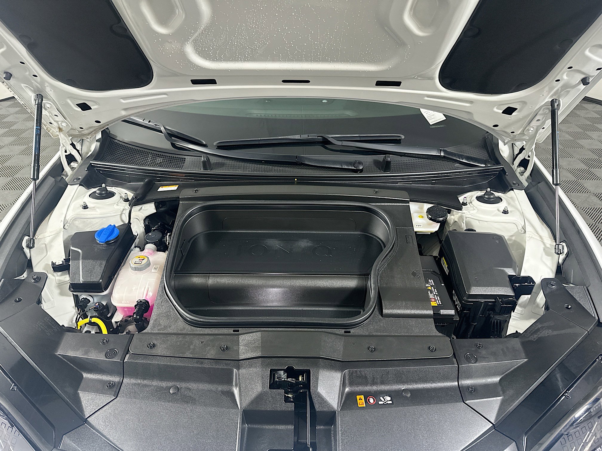 Used 2024 Hyundai Ioniq 6 SE image 35