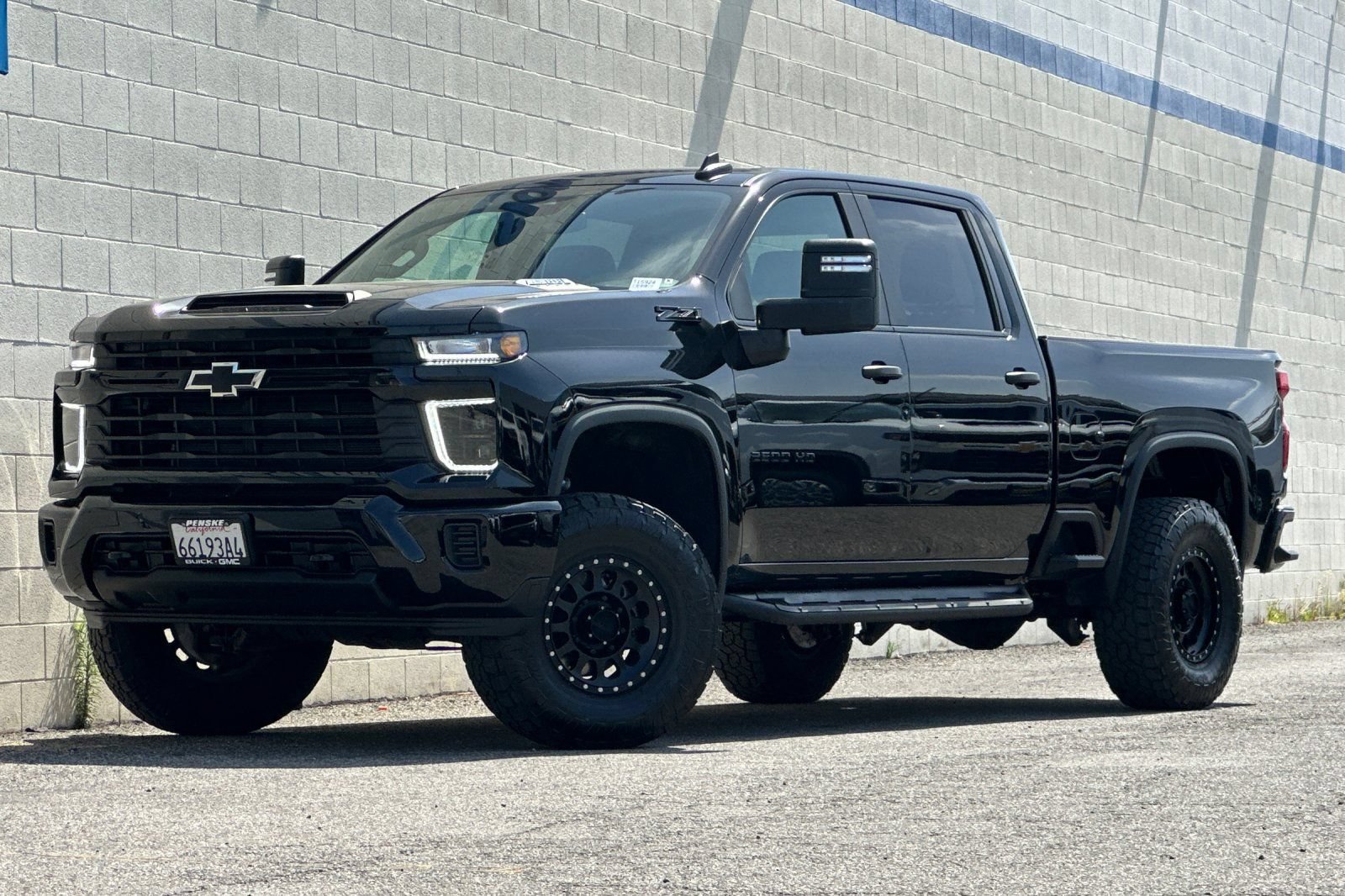 Certified 2024 Chevrolet Silverado 2500 Custom w/ Custom Value Package AWD/4WD image 8