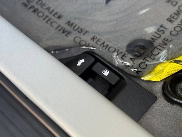 Used 2012 Toyota Camry XLE w/ Leather Pkg FWD image 35