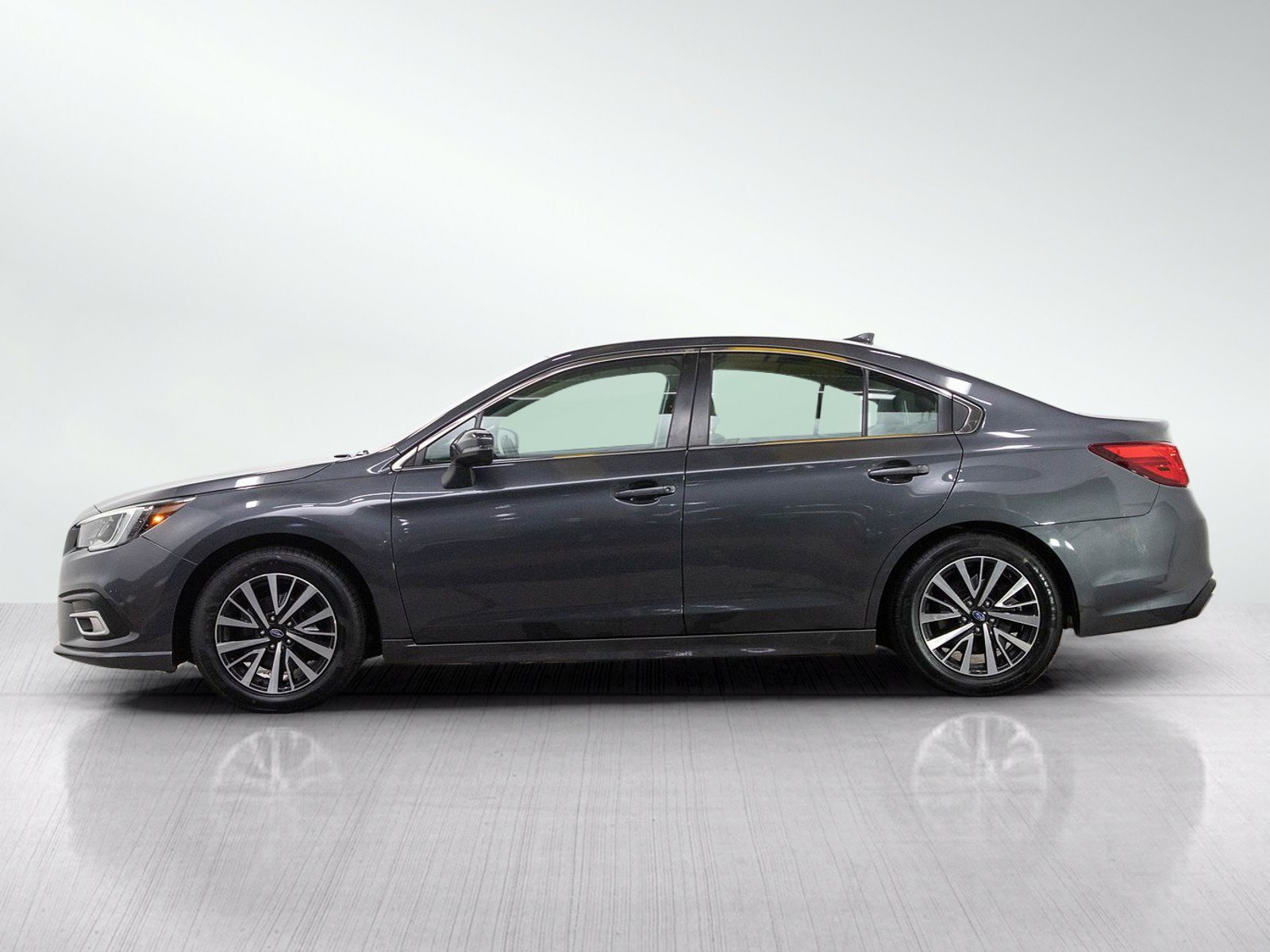 Used 2018 Subaru Legacy 2.5i Premium AWD/4WD image 2