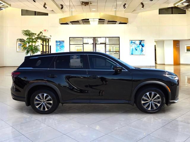 Certified 2026 INFINITI QX60 Pure w/ Cargo Package AWD/4WD image 4