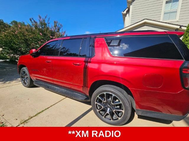 Used 2023 Chevrolet Suburban RST w/ Luxury Package AWD/4WD image 7