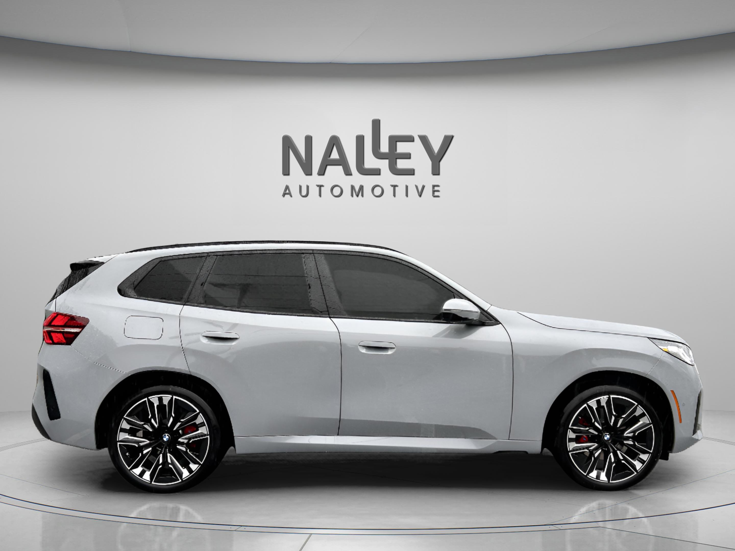 Used 2026 BMW X3 xDrive30 w/ Premium Package image 4