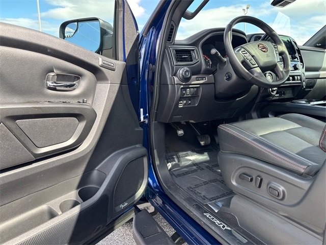 Used 2024 Nissan Titan PRO-4X w/ Pro-4x Convenience Package image 13