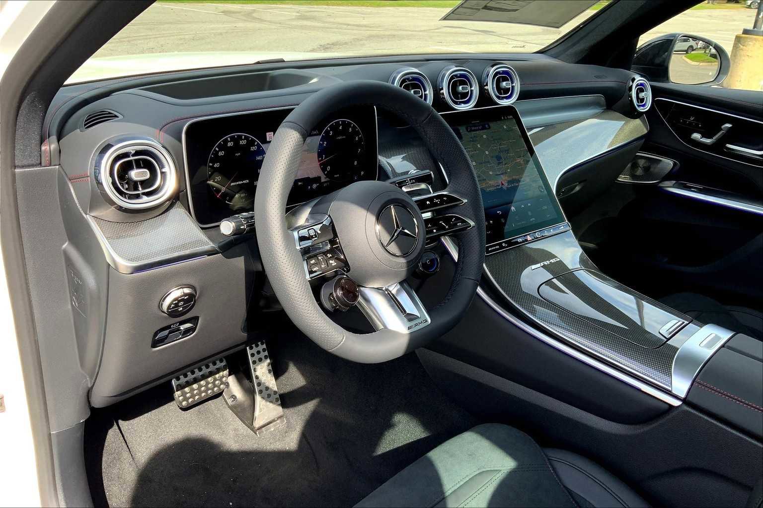 New 2026 Mercedes-Benz GLC 43 AMG 4MATIC Coupe image 9