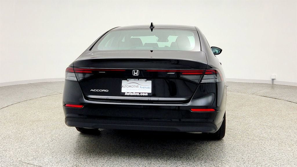 Used 2025 Honda Accord SE image 6