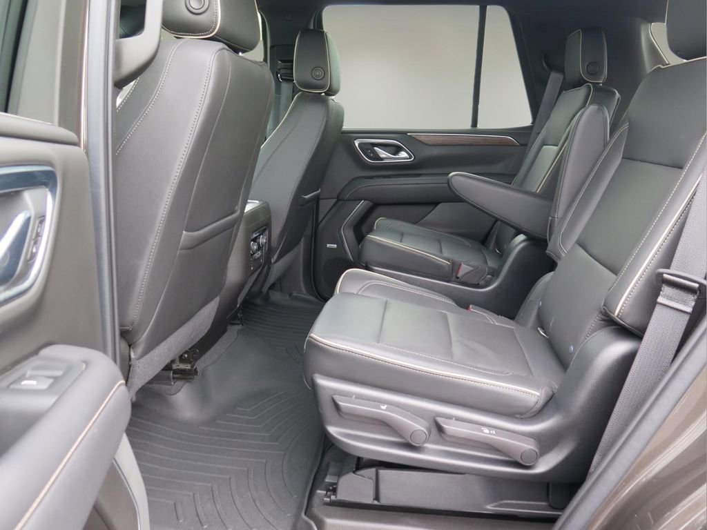 Used 2021 Chevrolet Tahoe Premier AWD/4WD image 23