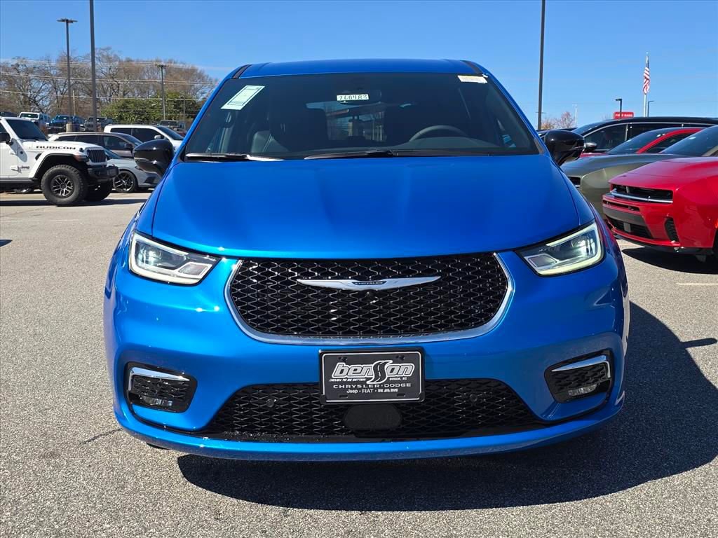 New 2026 Chrysler Pacifica Select FWD image 15