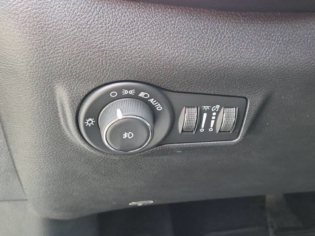 Used 2024 Jeep Compass Limited AWD/4WD image 14