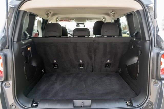 Used 2023 Jeep Renegade Latitude image 11