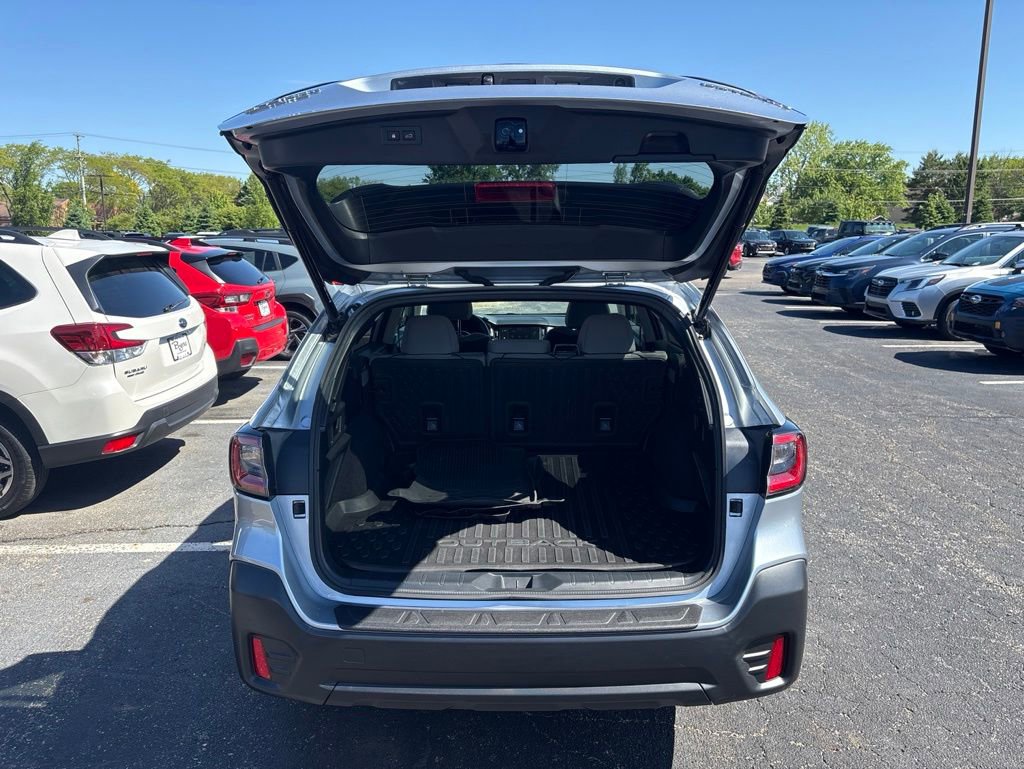 Used 2020 Subaru Outback Premium w/ Popular Package #1 AWD/4WD image 8