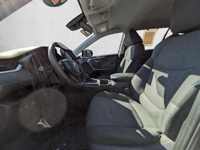 Used 2021 Toyota RAV4 XLE image 17
