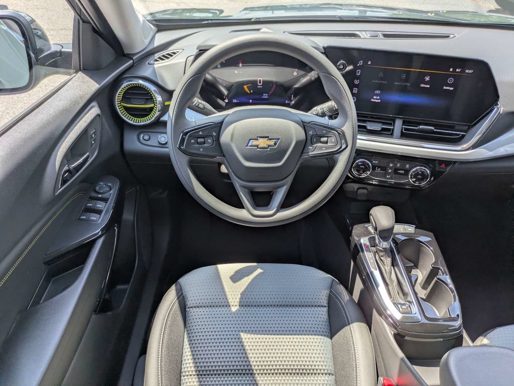 New 2026 Chevrolet Trax LT FWD image 16