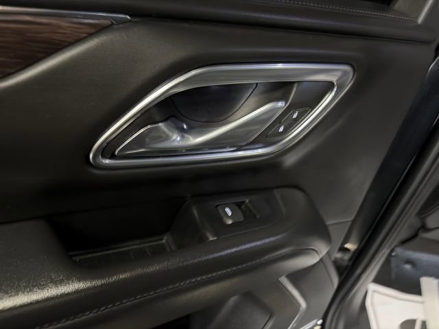 Used 2023 Chevrolet Suburban LT image 23