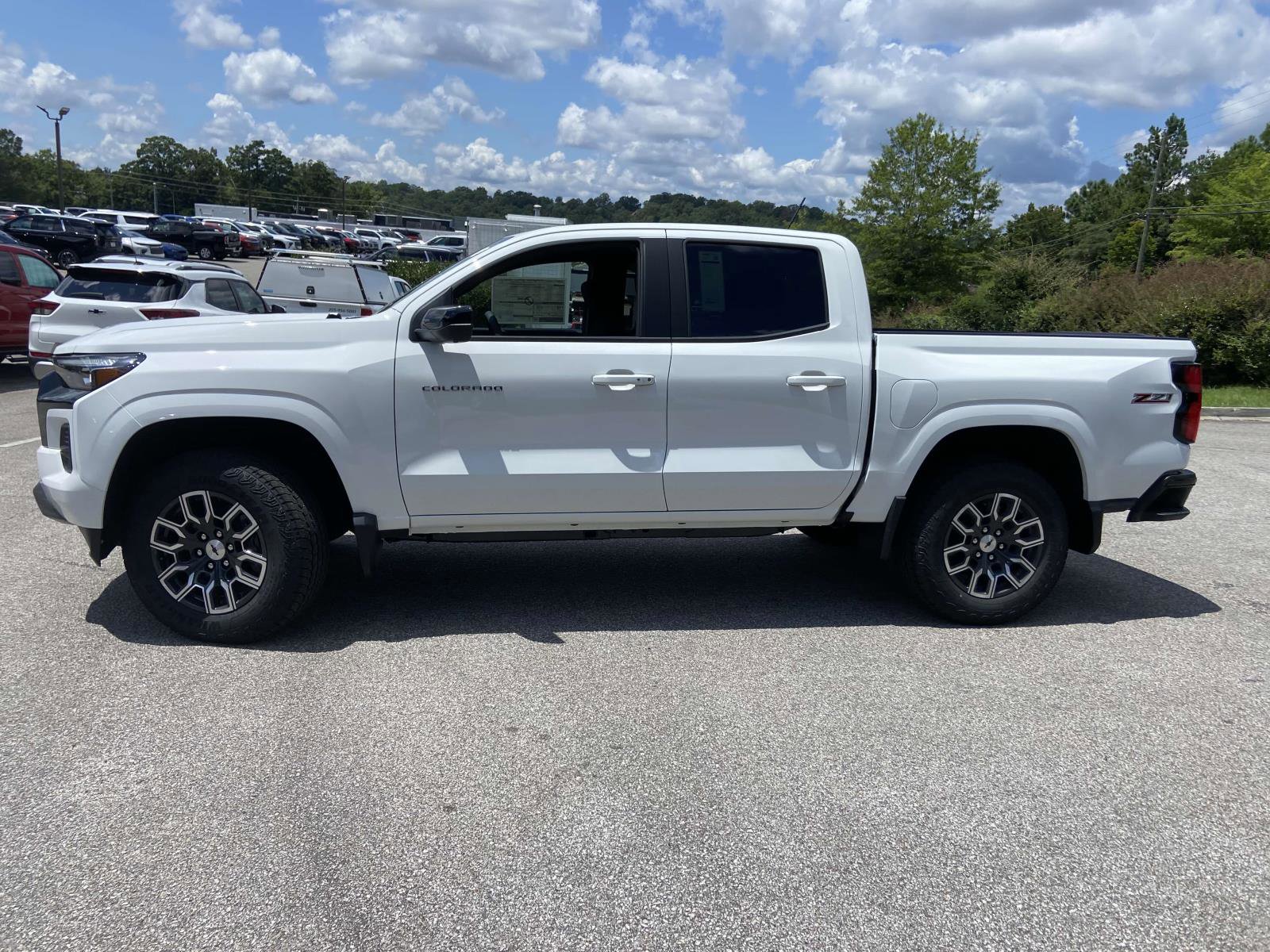 New 2026 Chevrolet Colorado Z71 w/ Technology Package image 2